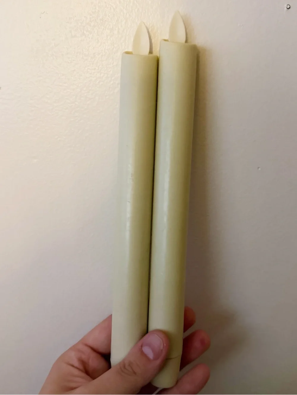 Pottery Barn Premium Flameless Taper SET OF 2 in Natural